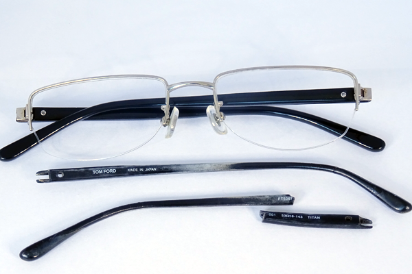 トムフォード　テンプル復刻