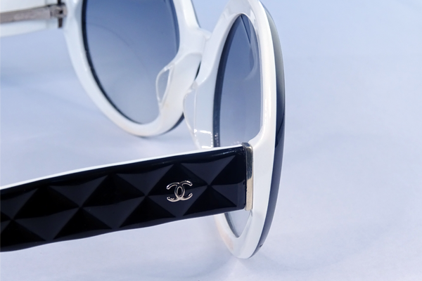 シャネル　金具飾り　復刻再生