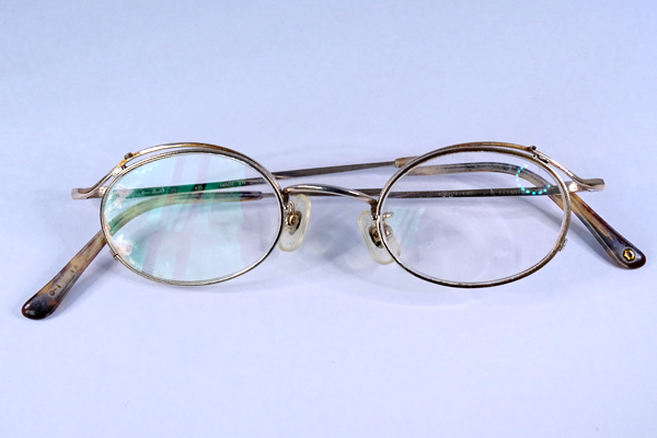 カメマンネン　グラスリメイク