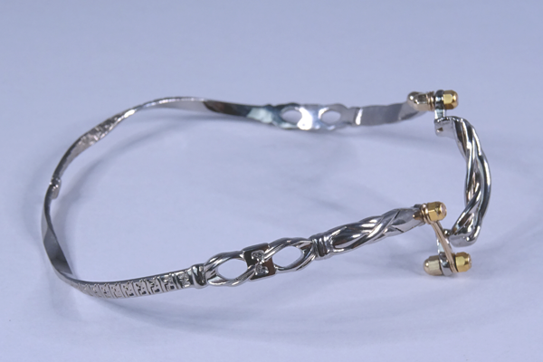 フェンディ　特殊加飾　ブレスレット