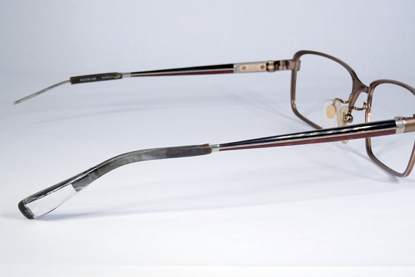 DAKS　モダン新規　金具飾り付け