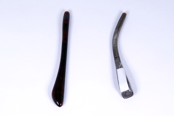 DAKS　モダン新規　金具飾り付け