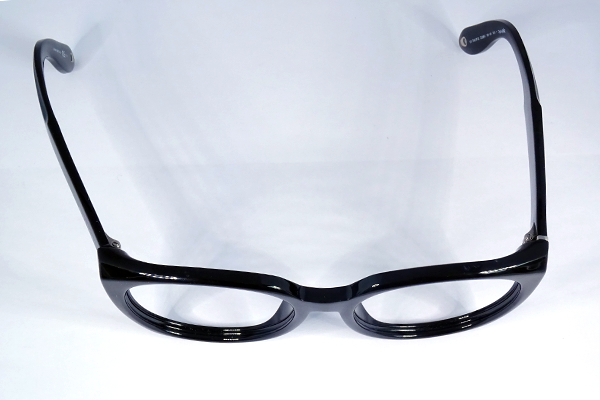 GIVENCHY　金具から樹脂へ　修復再生