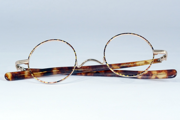 ジョンレノン　左ブリッジ　修復再生