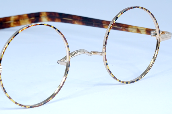 ジョンレノン　左ブリッジ　修復再生