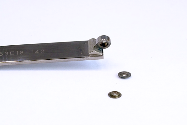 チタン素材の見分け方