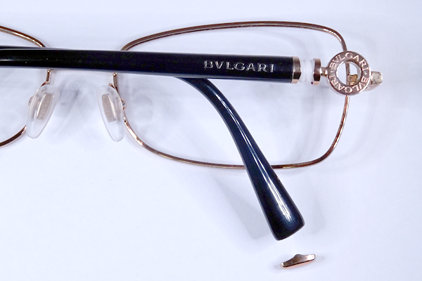 ブルガリ　金具を樹脂へ　修復再生