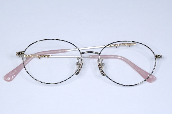 バレンチノ　婦人用メタル　グラスリメイク　