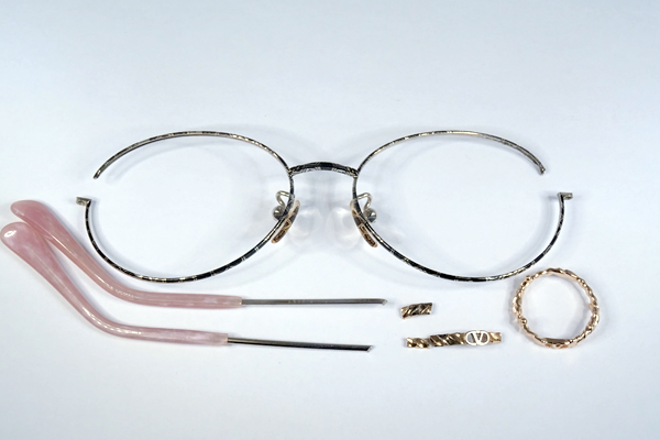 バレンチノ　婦人用メタル　グラスリメイク　