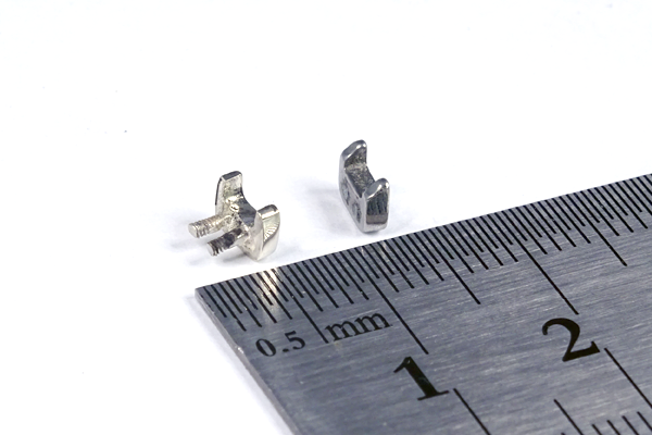 PRADA　金具飾り　復刻再生