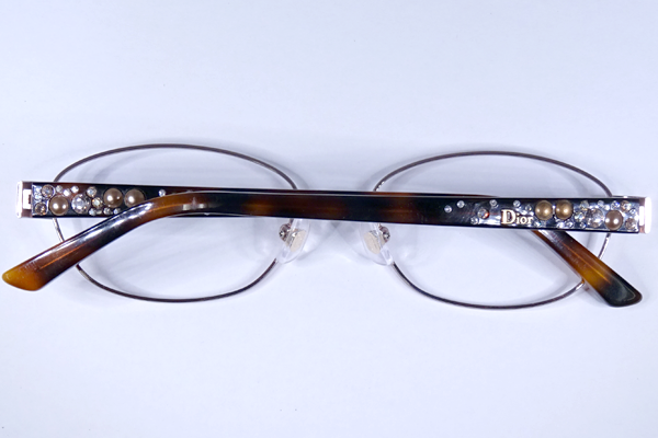 ディオール　飾り　カラーペイント