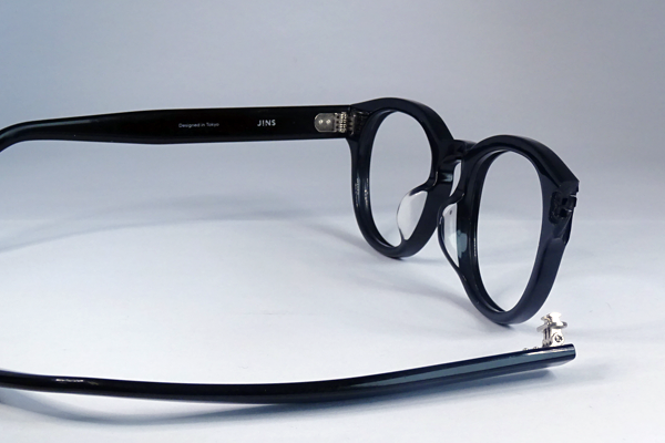 黒プラスチックフレーム ヨロイ修復再生