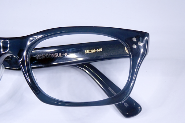 オリバー・ゴールドスミス ヨロイ割れ 修復再生