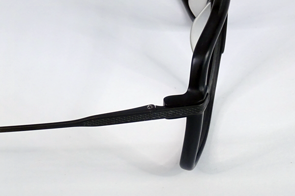 DITA 右ヨロイ 修復再生