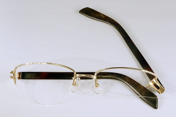 K18 べっ甲テンプル 変形直し・溶接 修復再生