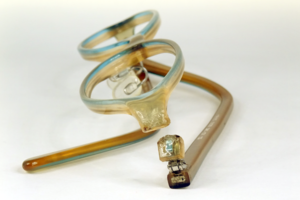 PRADA ヨロイ折れ 修復再生