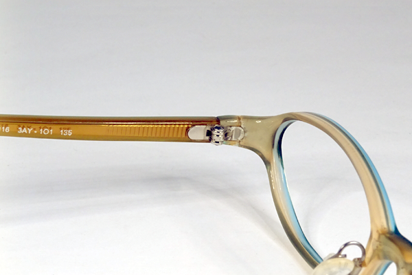 PRADA ヨロイ折れ 修復再生