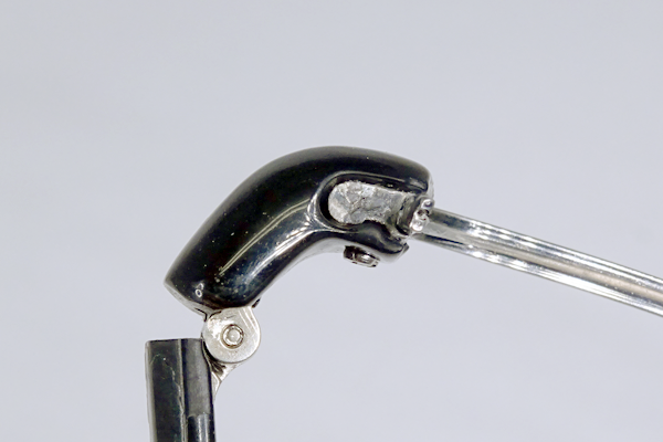 PRADA ヨロイ割れ 復刻再生