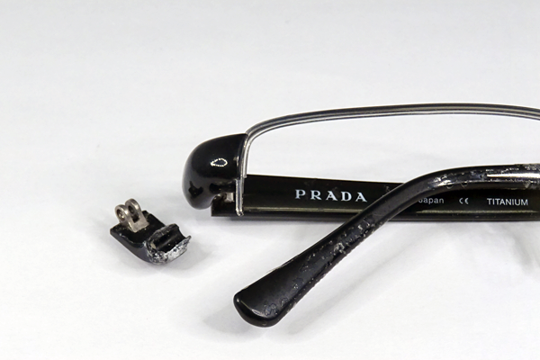 PRADA ヨロイ割れ 復刻再生