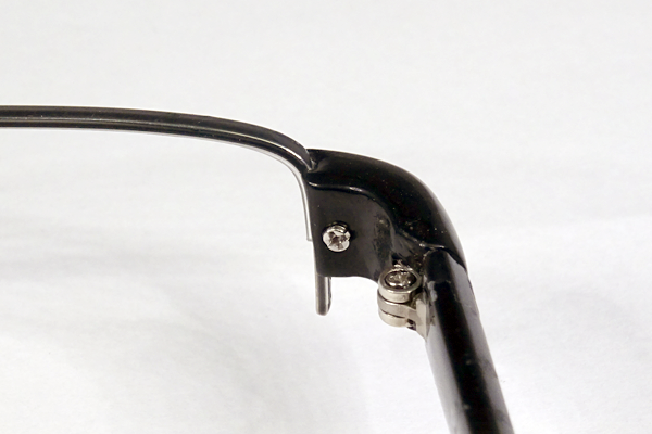 PRADA ヨロイ割れ 復刻再生