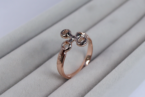 GUCCI グラスリメイク リング