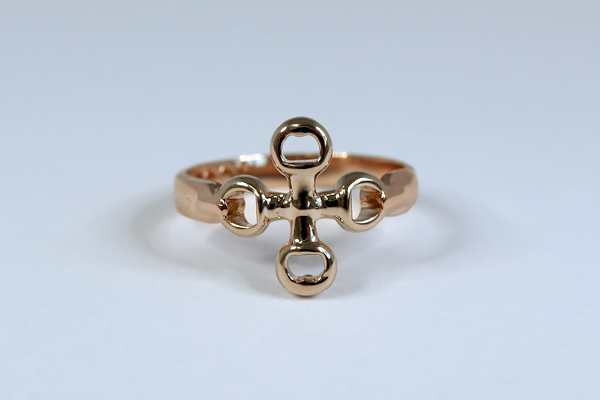 GUCCI グラスリメイク cross ring