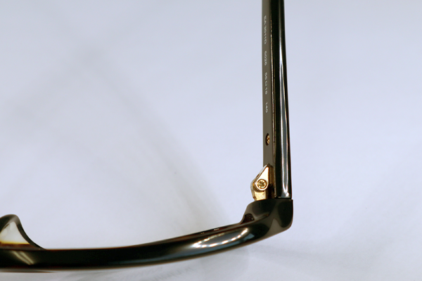 EMPORIO ARMANI 特殊加飾 本漆手塗り