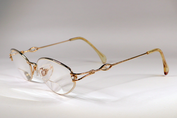 スワロフスキー グラスリメイク ピアス1・2