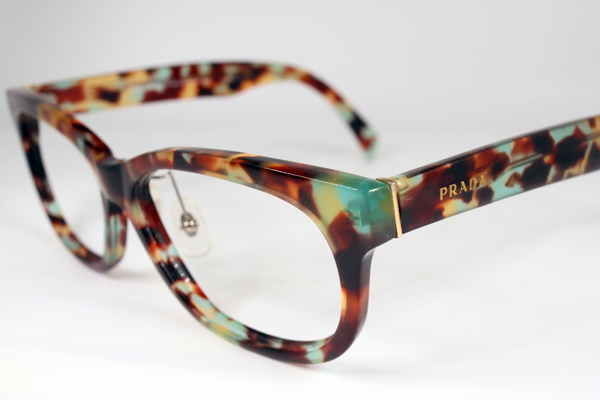 PRADA 金具飾り 復刻再生