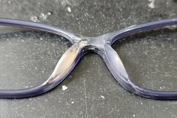 女性必見!! ファンデーションの汚れ落とし サンプル1