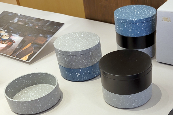 BLACK×WHITE  SPLASH