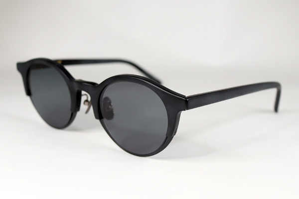 特殊加飾　コンビフレーム　ピラミッドスタッズ