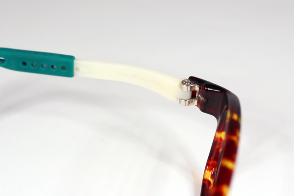 トマトグラッシーズ　金属丁番に変更 テンプル付け替え　特殊加飾