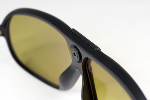 カレラ サングラス　レンズ止めパーツ　金具にて復刻再生　