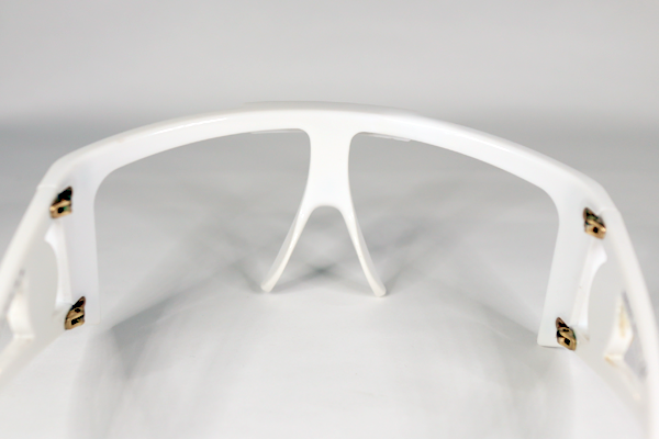 ベルサーチ サングラス リム折れ 修復再生