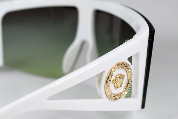 ベルサーチ サングラス リム折れ 修復再生