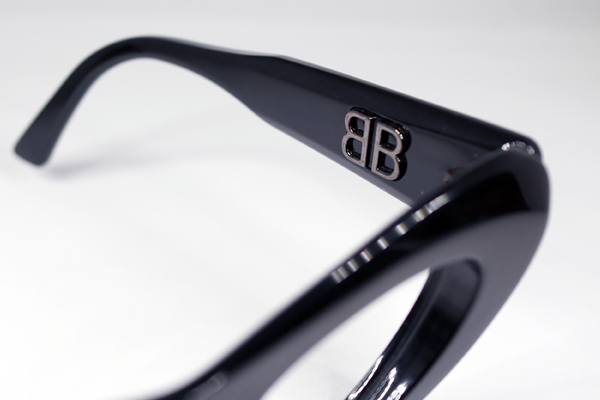 表裏逆?面白めがね