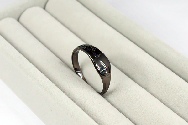 グラスリメイク　唐草模様　リング