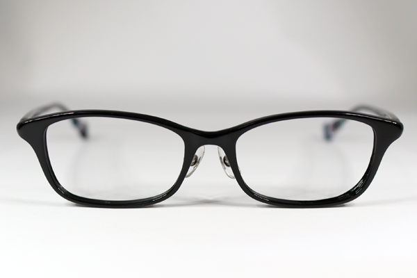 黒セルフレーム　リム欠け　部分復刻再生