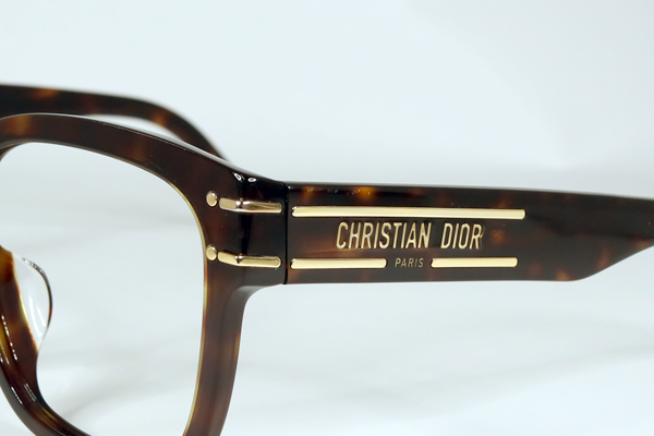 ディオール　ヨロイ金具飾り　復刻再生