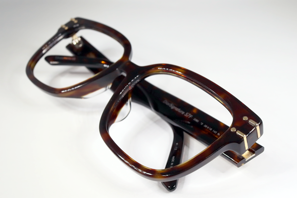 ディオール　ヨロイ金具飾り　復刻再生