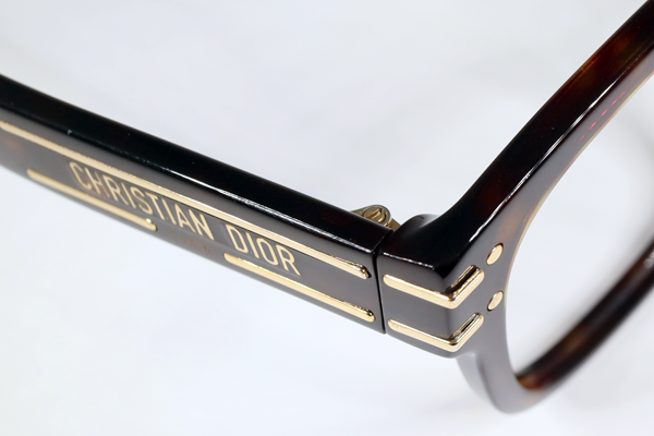 ディオール　ヨロイ金具飾り　復刻再生