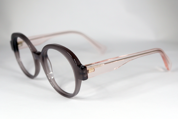 フレデリック ボーソレイユ　プラスチックテンプルに変更