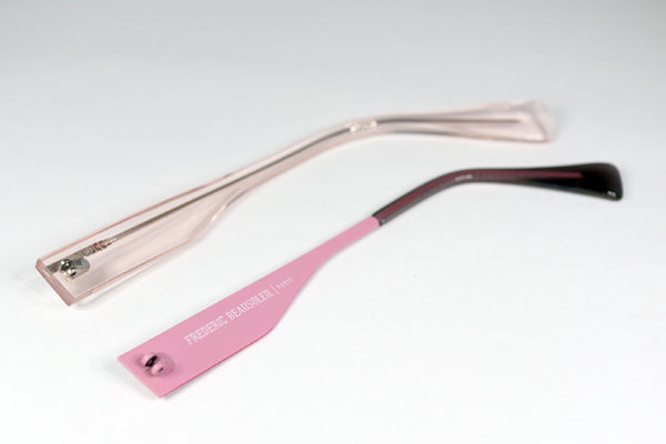 フレデリック ボーソレイユ　プラスチックテンプルに変更