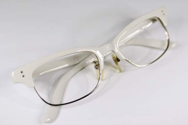 YELLOWS PLUS 黄変除去 修復再生