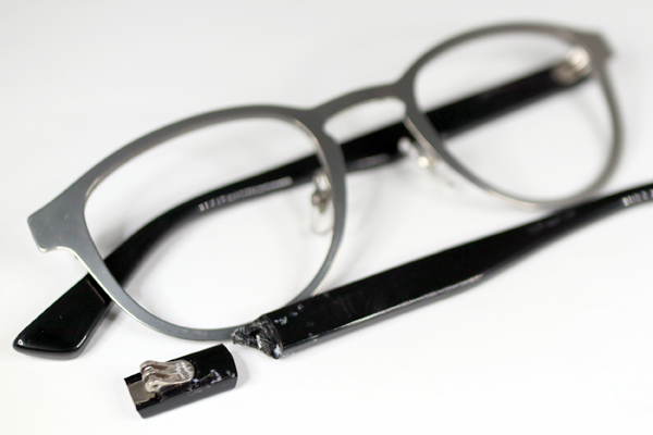 GUCCI　右テンプル折れ　修復再生