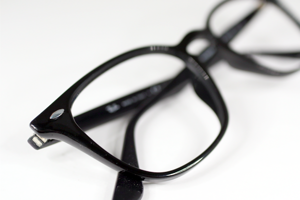 RayBan 黒樹脂フレーム ヨロイ割れ 修復再生