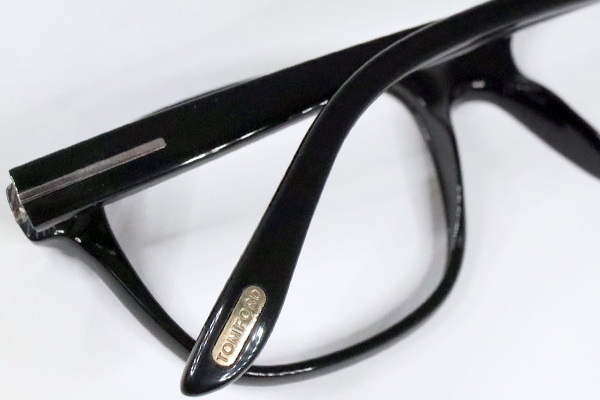 TOM FORD 白化除去 全体研磨  修復再生