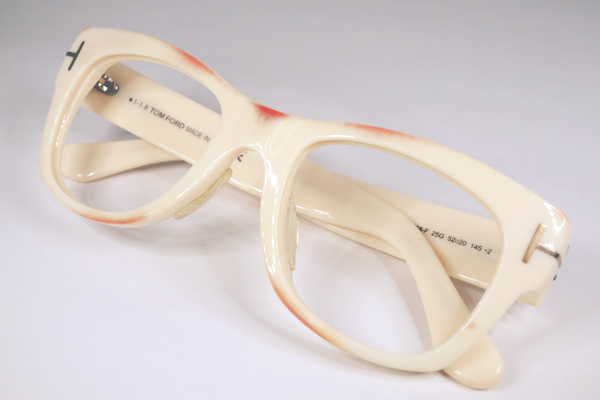 TOM FORD　色移り落とし　修復再生