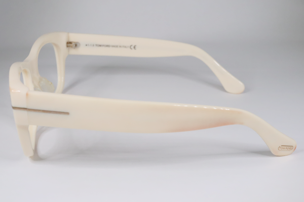 TOM FORD　色移り落とし　修復再生